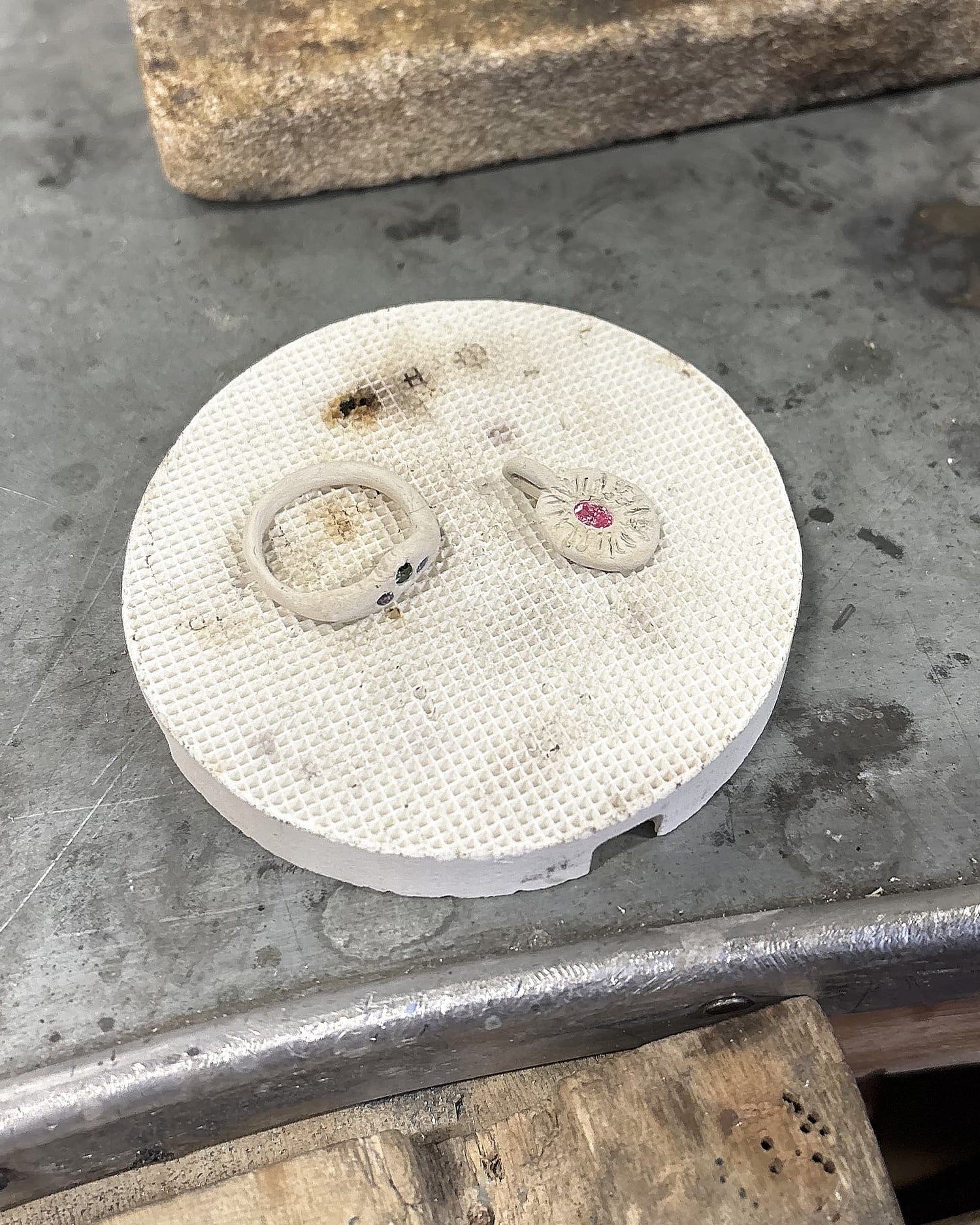 process of firing rings in silver and gemstones during the LMJ silver clay workshop
