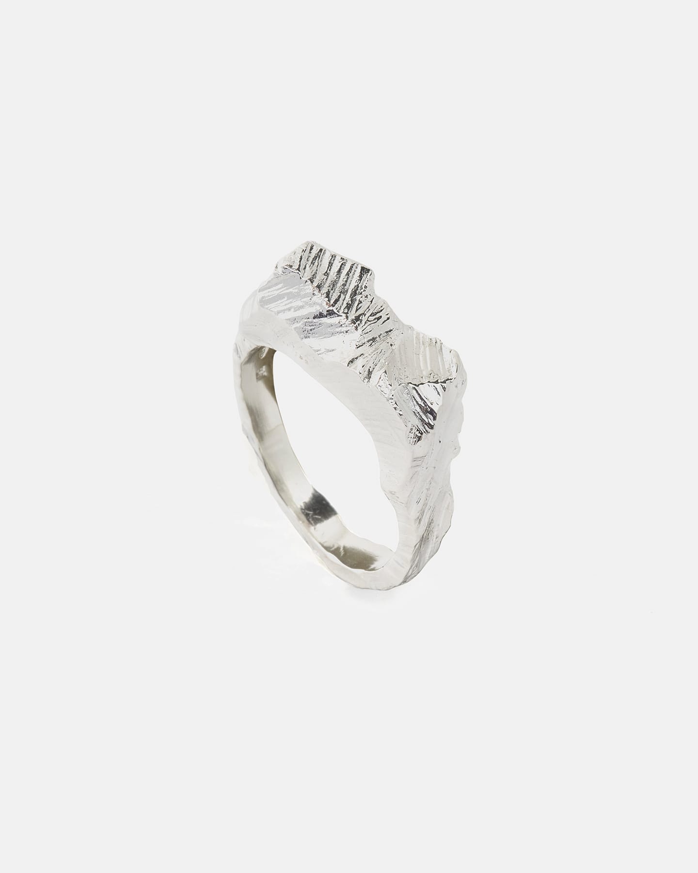 Latemar ring in silver, viewed from an angle to reveal depth and detail.
