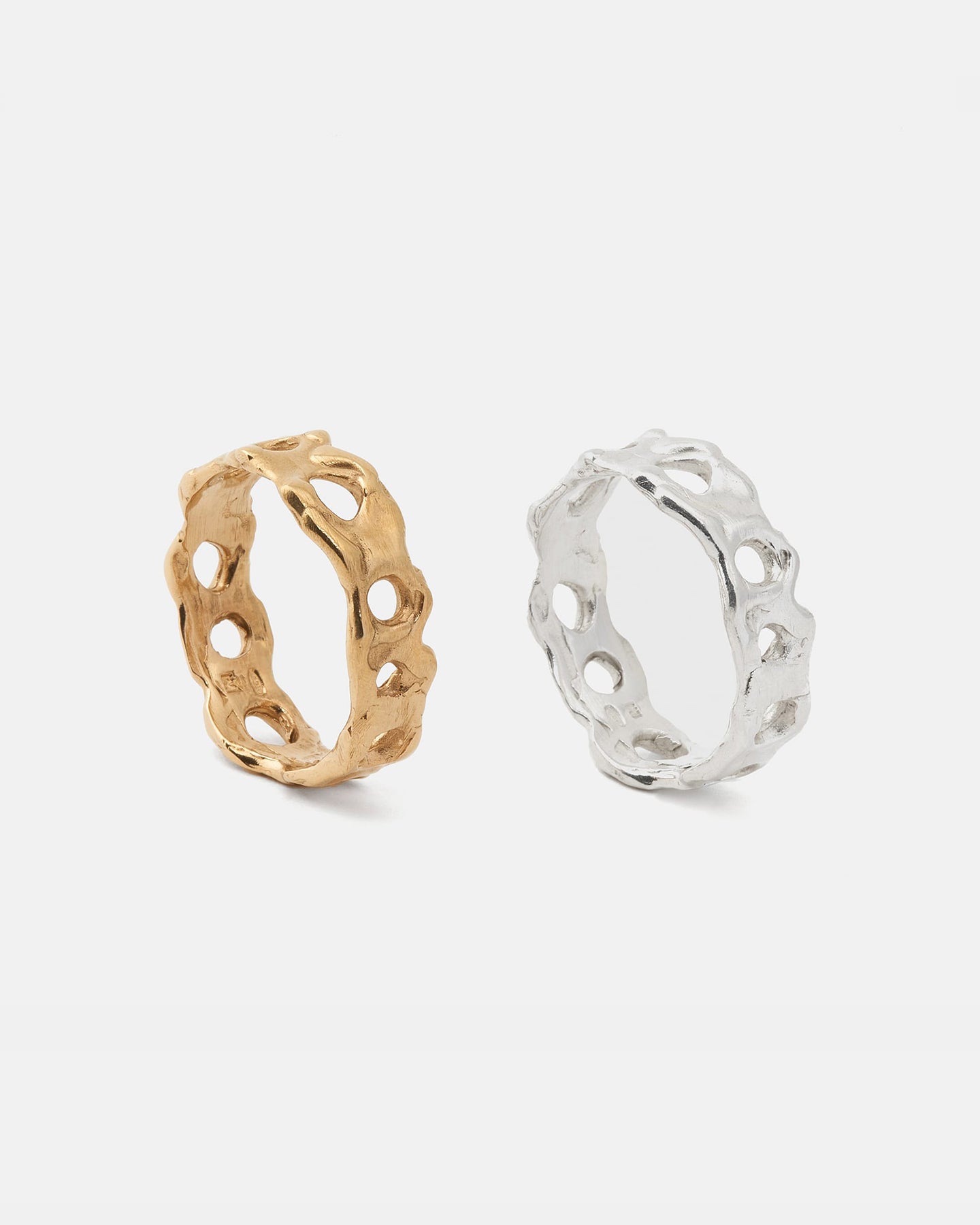 LMJ Nebula mini rings in silver and goldplated on a white background